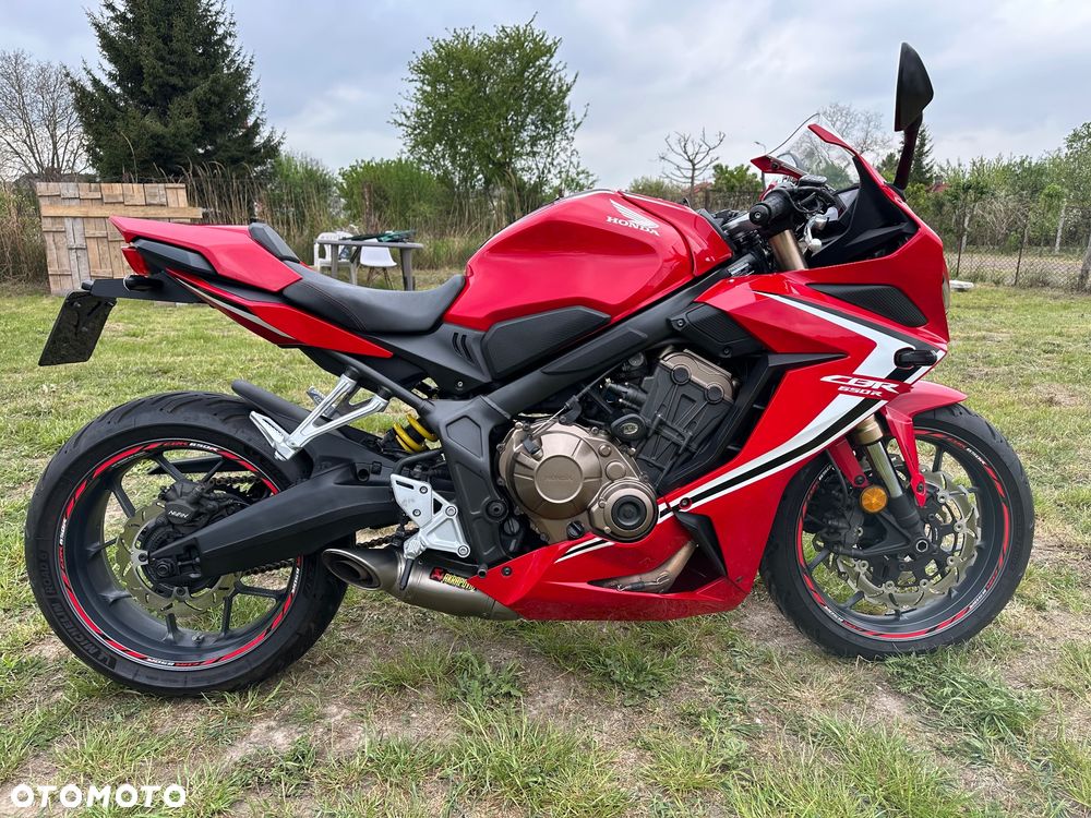 Honda CBR - 1