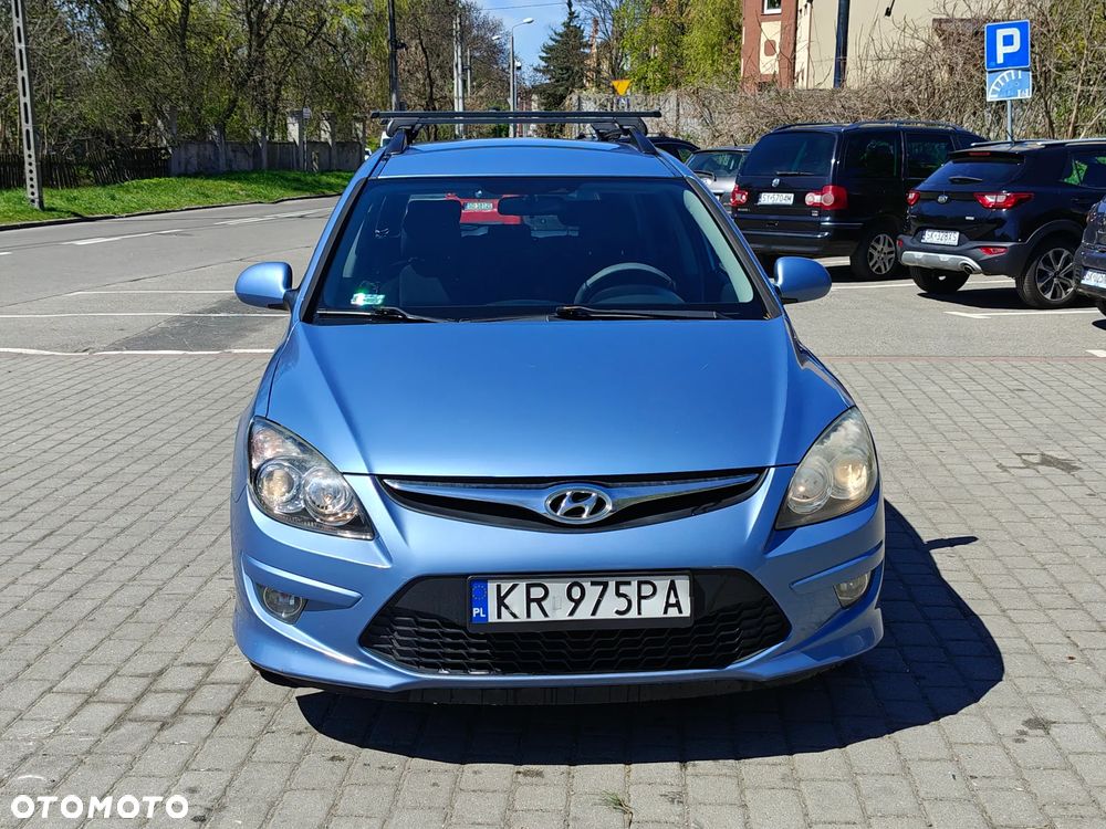 Hyundai i30 1.6 CRDi Classic + - 11