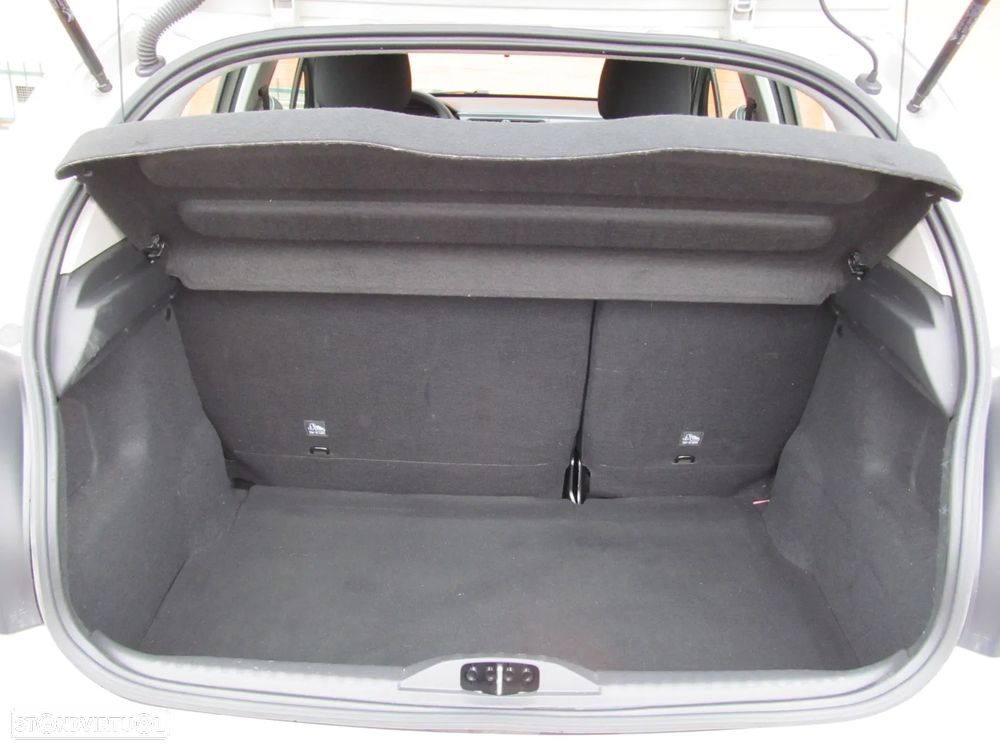 Citroën C3 Pure Tech S&S Shine - 32