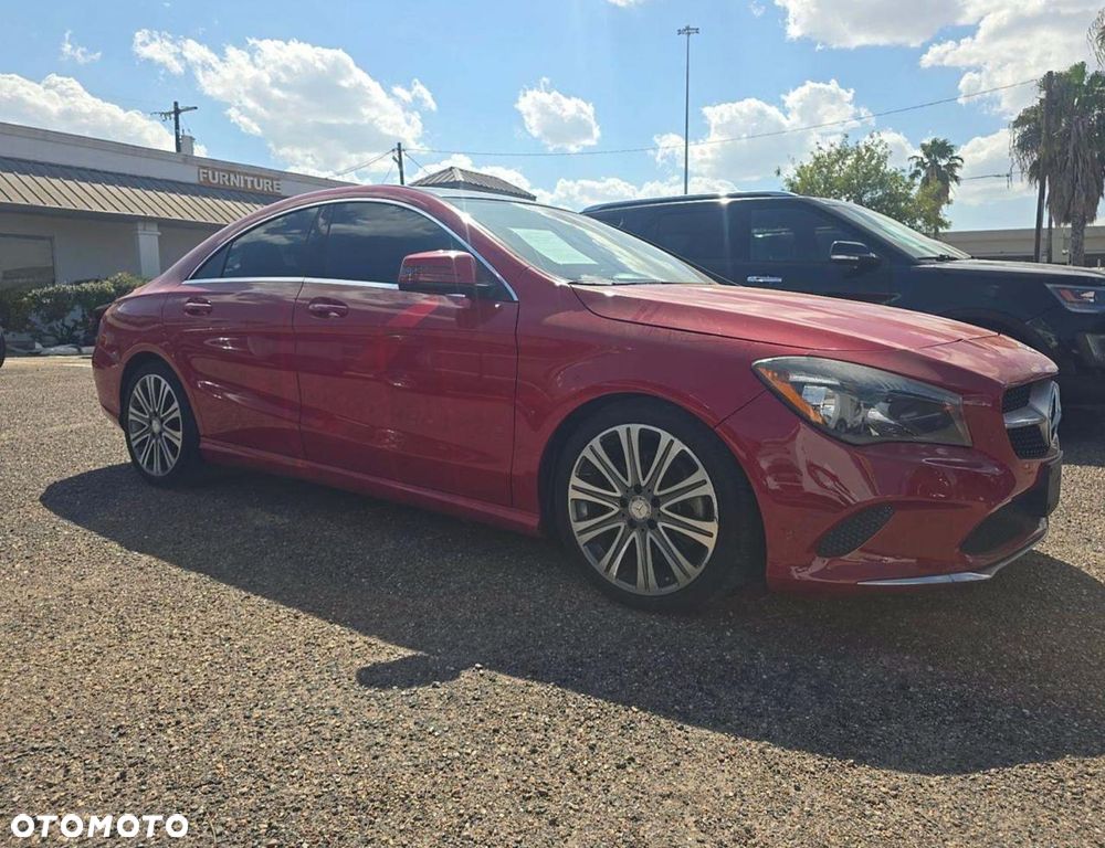 Mercedes-Benz CLA - 4