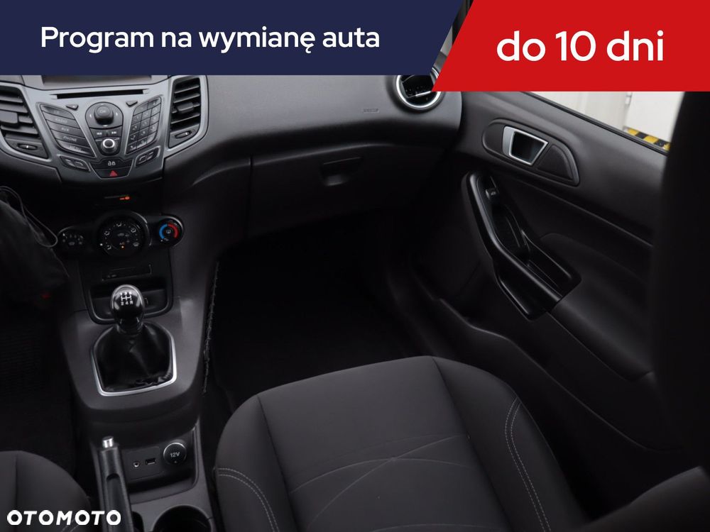 Ford Fiesta - 10