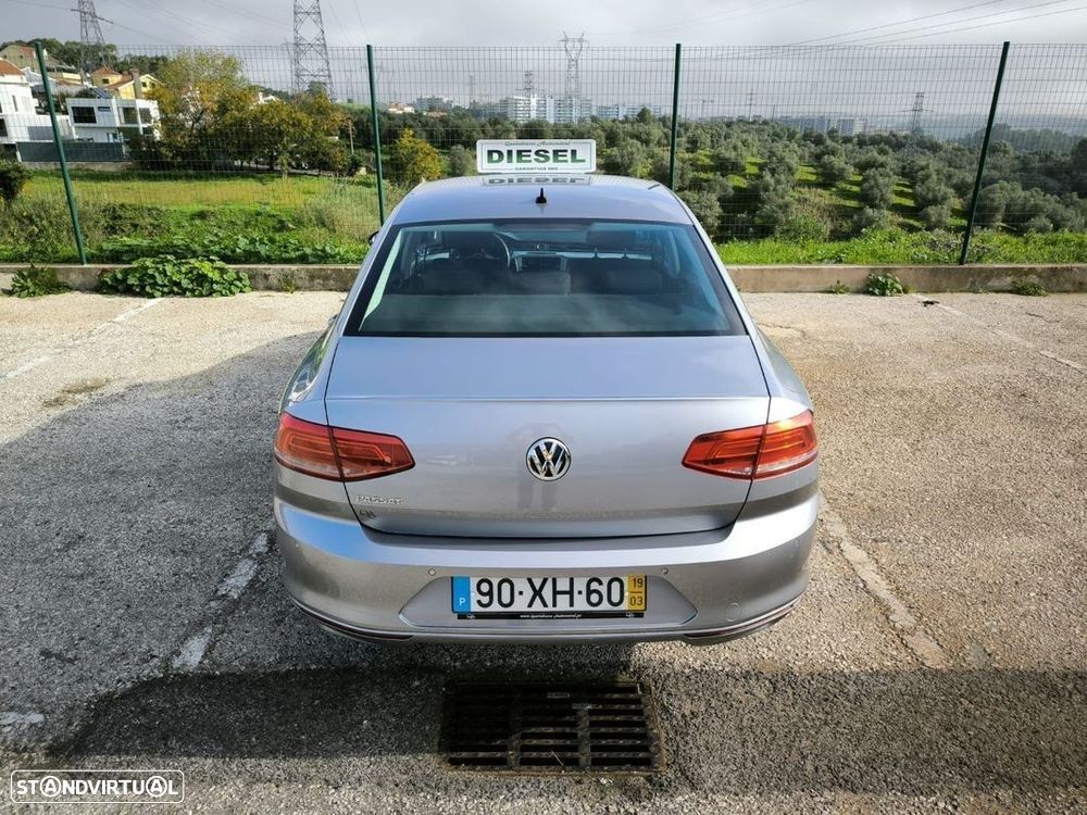 VW Passat 2.0 TDI Business P.DSG - 16