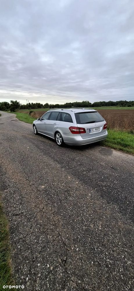 Mercedes-Benz Klasa E 250 T CDI DPF BlueEFFICIENCY 7G-TRONIC Avantgarde - 16