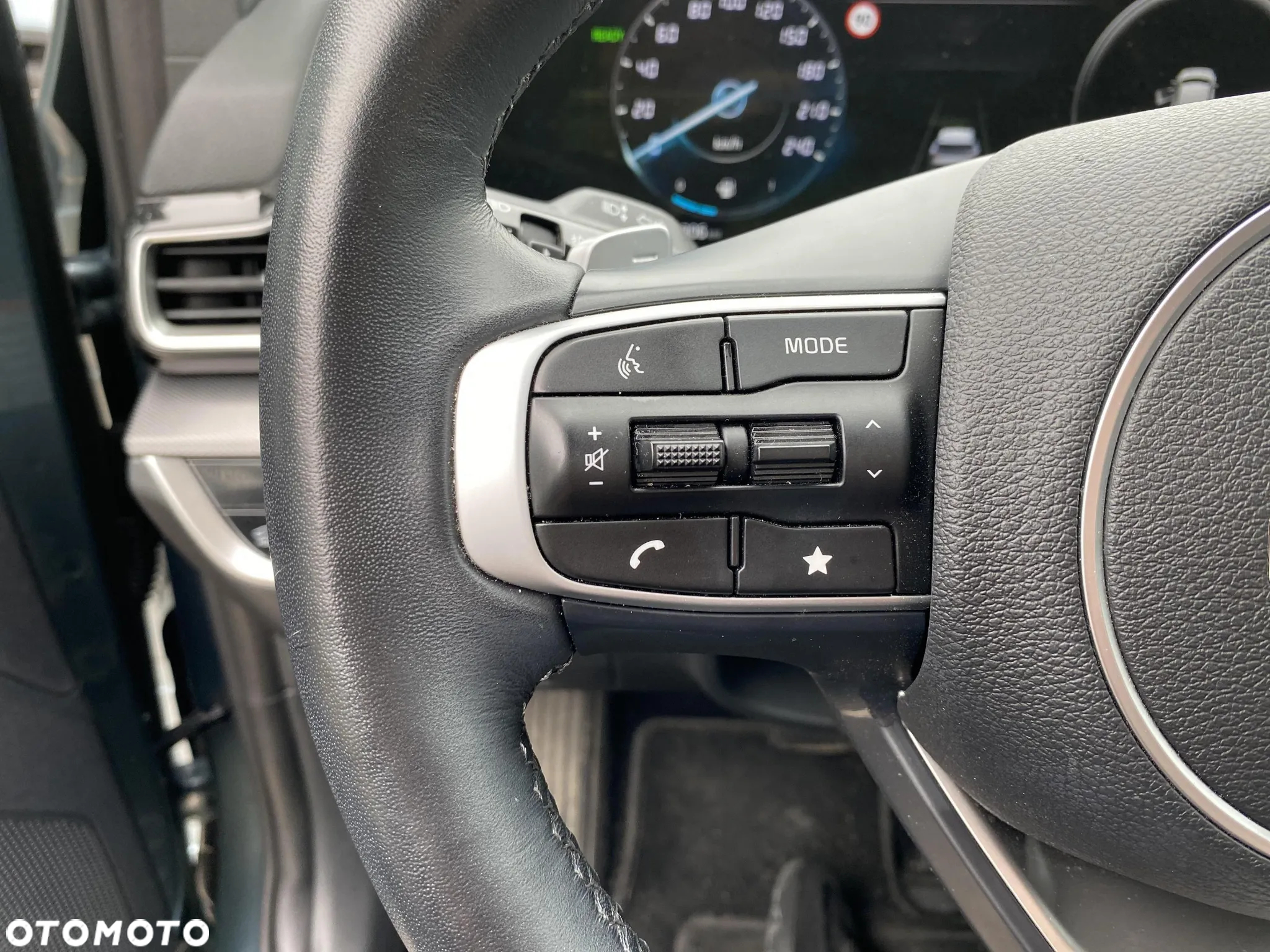 Kia Sportage 1.6 T-GDI HEV Business Line 2WD - 26
