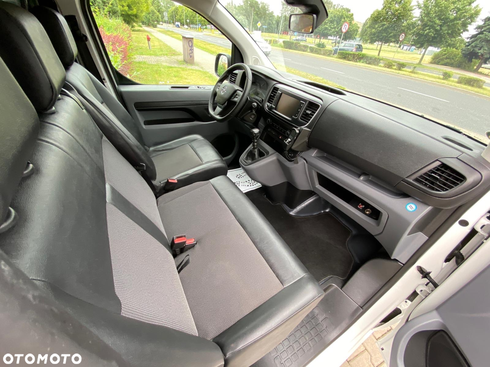 Opel VIVARO L2 NAWIGACJA BEZWYPADKOWY 37.900 PLN netto - 34