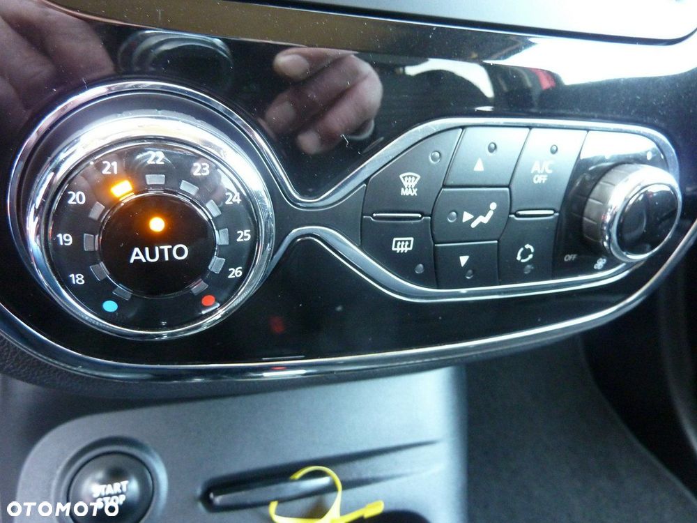 Renault Captur - 23