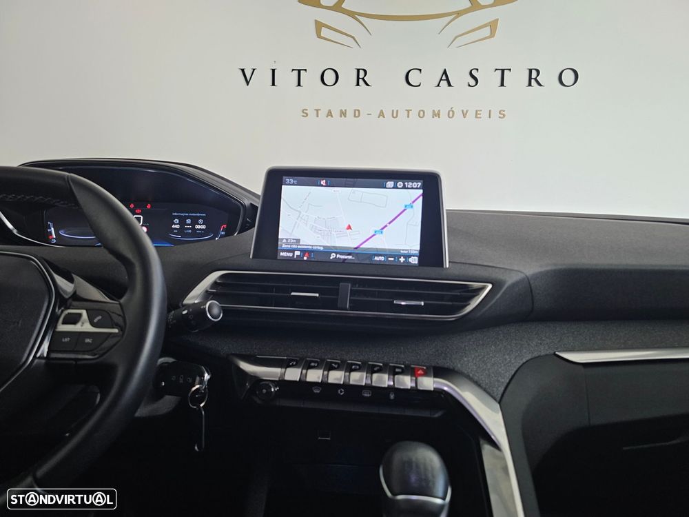 Peugeot 3008 1.5 BlueHDi Allure - 22