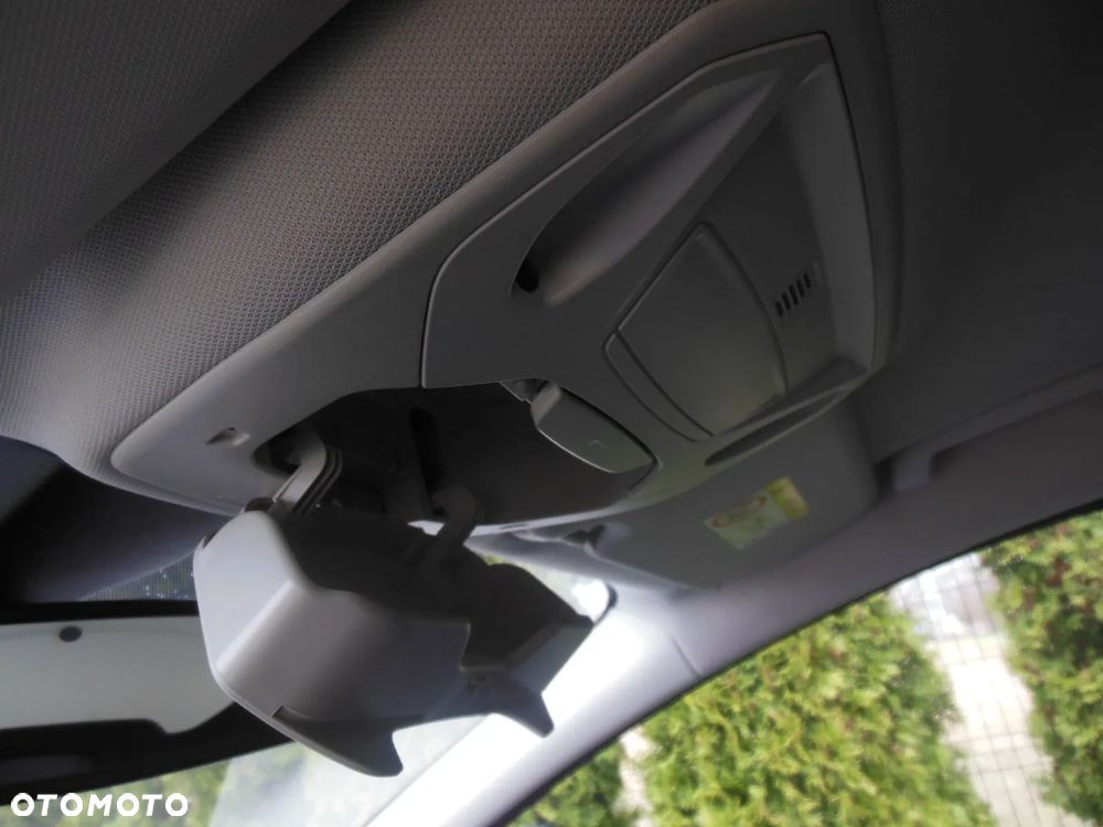 Ford Focus 1.0 EcoBoost STart-Stopp-System TITANIUM - 25