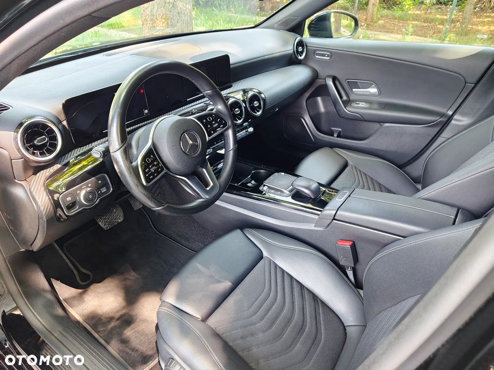 Mercedes-Benz Klasa A 180 Style 7G-DCT - 9