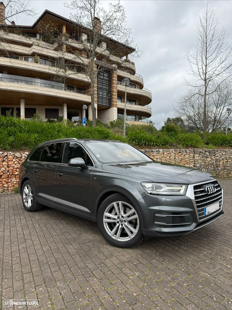 Audi Q7 3.0 TDI quattro S-line Tiptronic 7L - 1