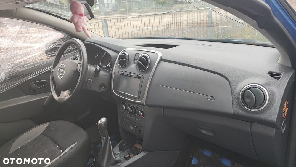 Dacia Sandero 0.9 TCe Laureate S&S EU6 - 4