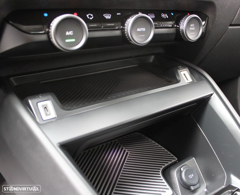 Citroën C4 1.2 PureTech Feel - 30