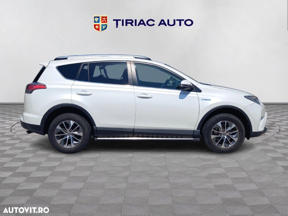 Toyota RAV4 - 7