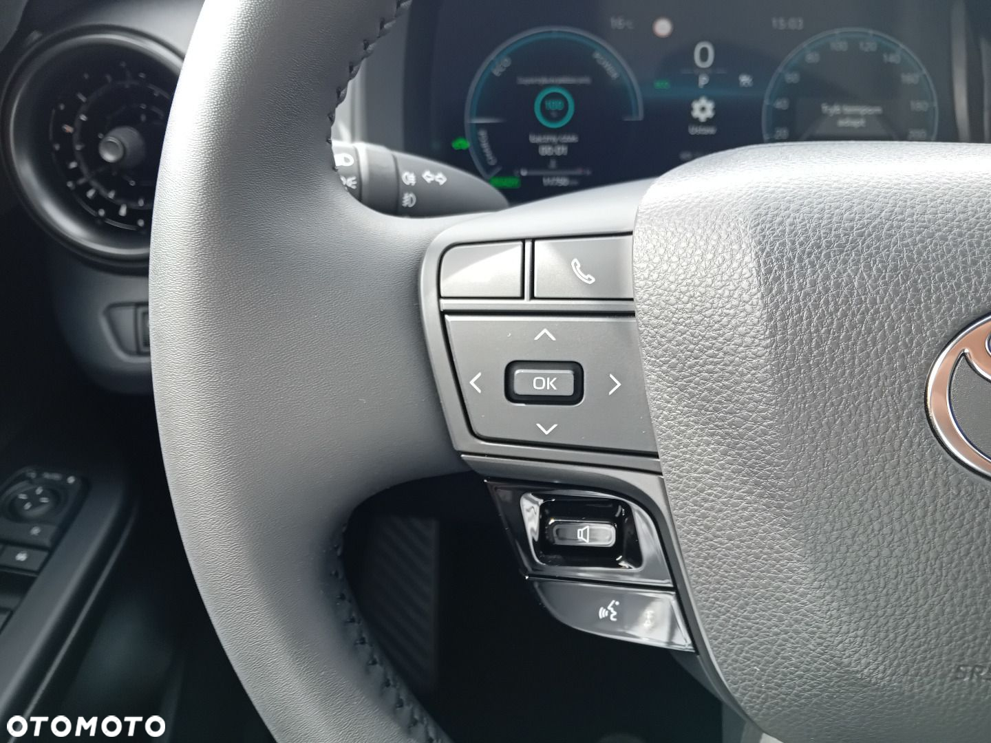Toyota C-HR 2.0 Hybrid Executive - 13