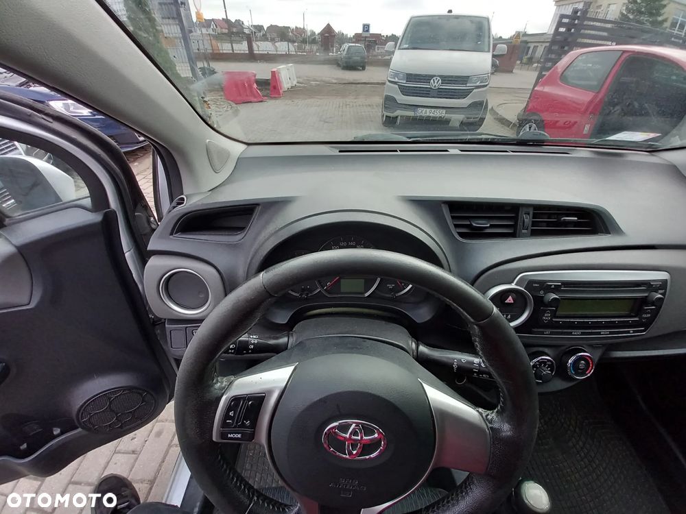 TOYOTA YARIS III KONSOLA DESKA ROZDZIELCZA KOMPLET AIRBAG PASY - 2