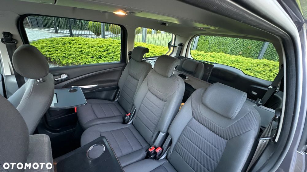 Ford S-Max - 33