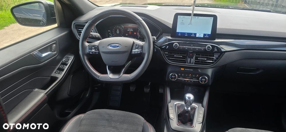 Ford Kuga 2.0 EcoBlue mHEV FWD ST-Line X - 14