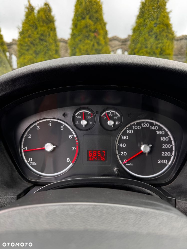 Ford Focus 1.4 Trend - 15