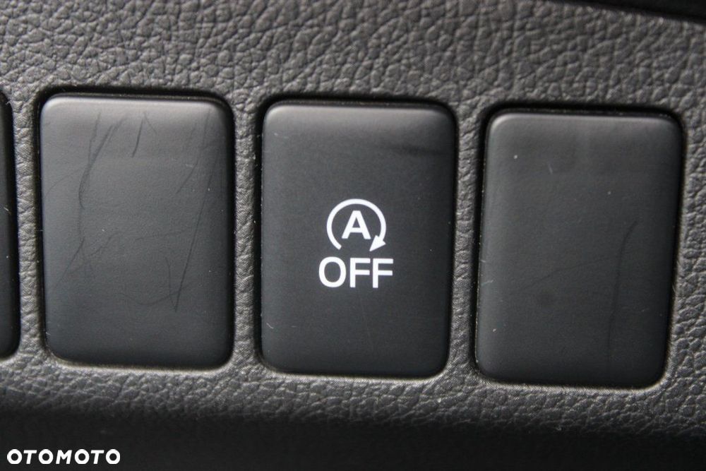 Mitsubishi Outlander - 31
