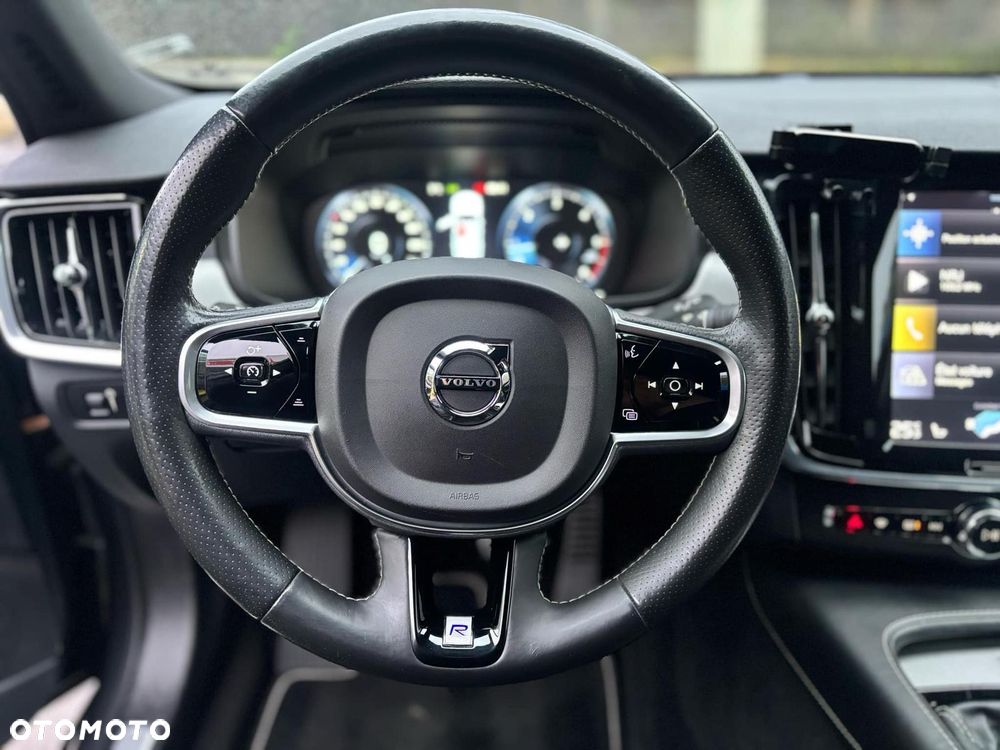 Volvo V90 D4 SCR R-Design - 13