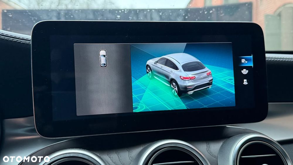 Mercedes-Benz GLC - 15