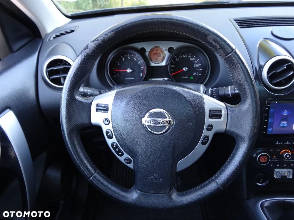 Nissan Qashqai 2.0 tekna - 26