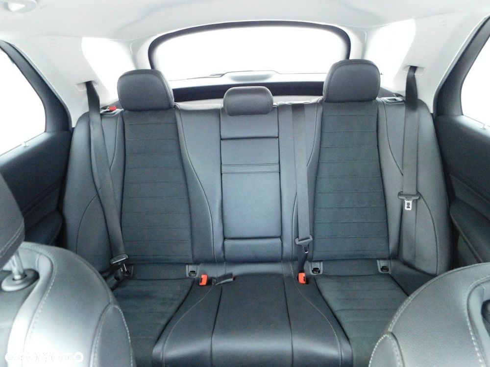 Mercedes-Benz GLE - 13