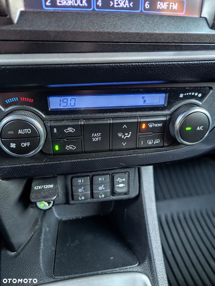 Toyota Auris 1.6 Prestige - 8