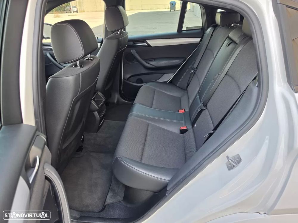BMW X4 20 d xDrive Pack M - 32
