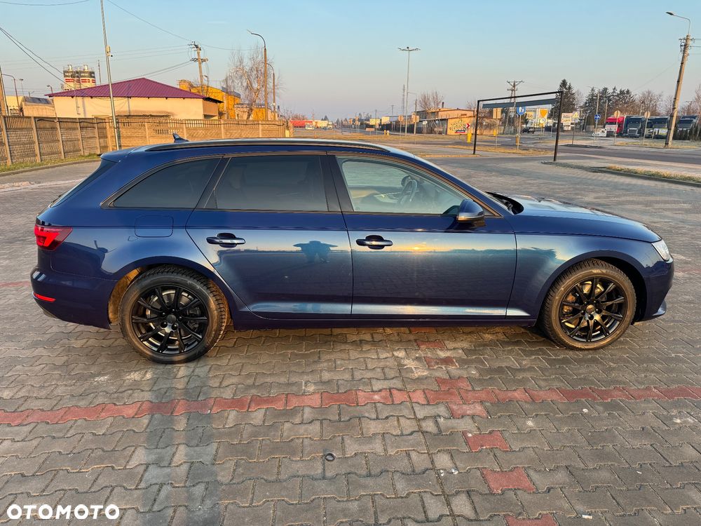 Audi A4 Avant 2.0 TDI - 8