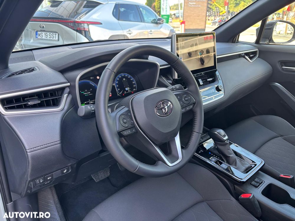 Toyota Corolla Cross - 27