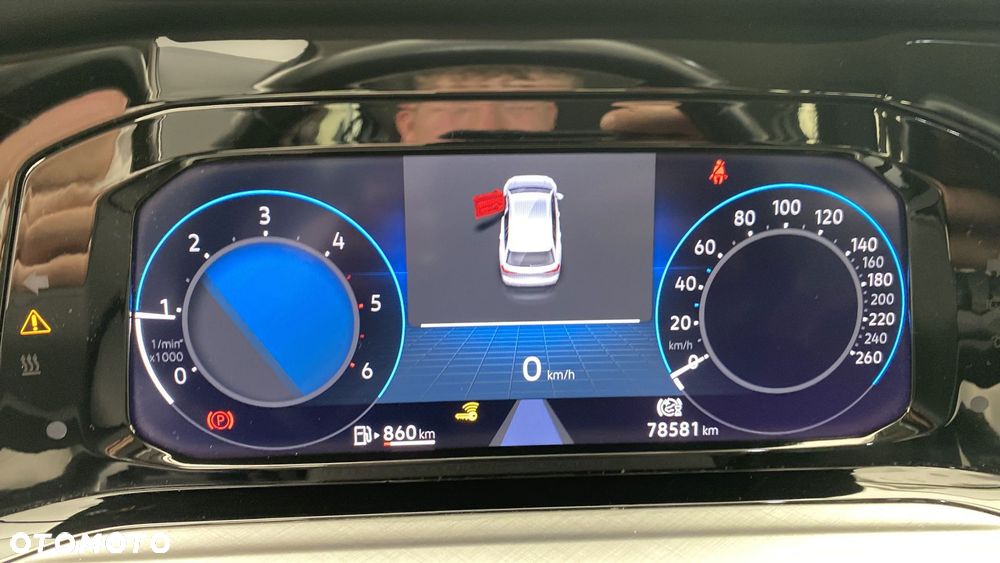 Volkswagen Golf 2.0 TDI Life - 17