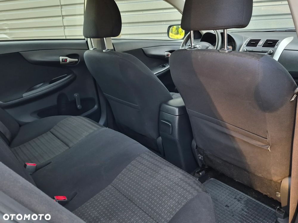 Toyota Corolla 1.4 VVT-i Luna - 7