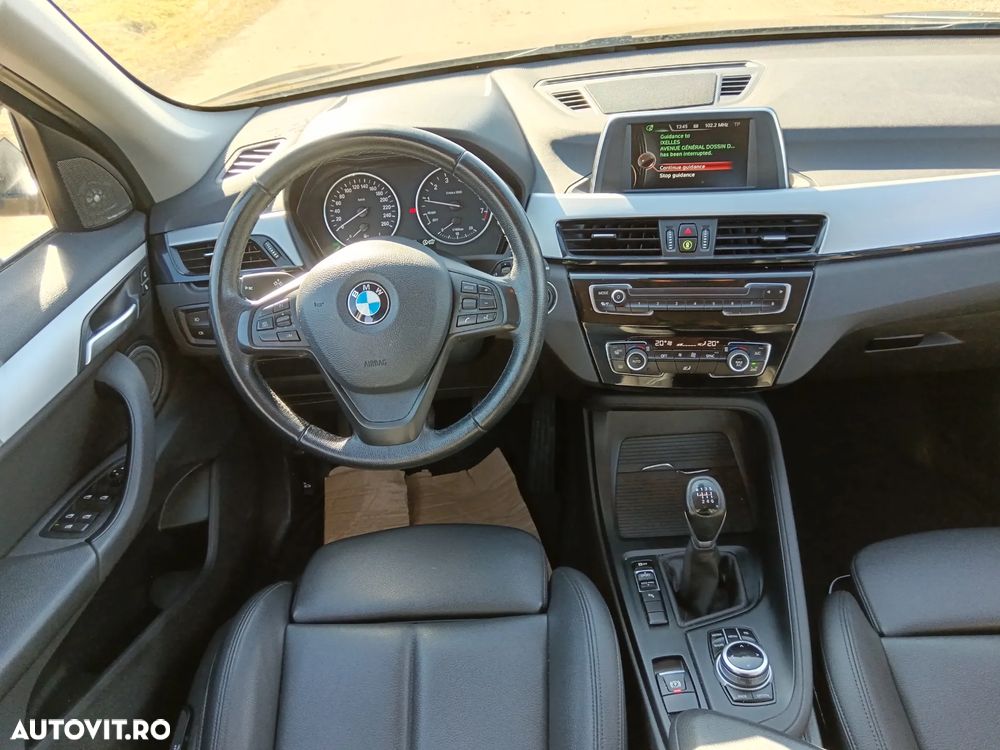 BMW X1 sDrive18i xLine - 9