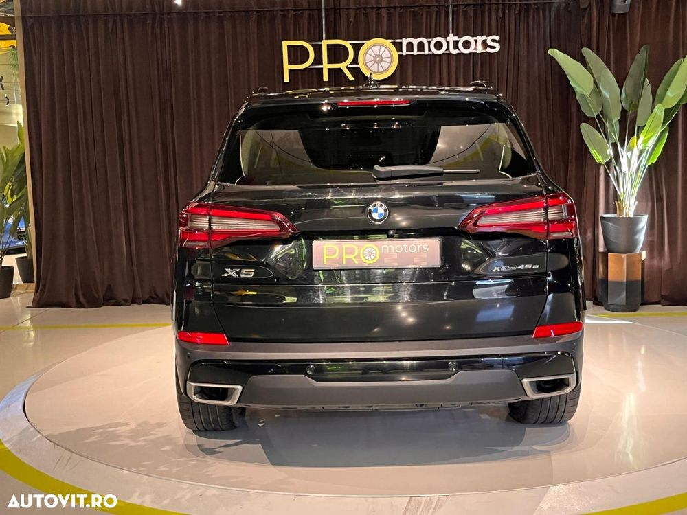BMW X5 xDrive45e - 8