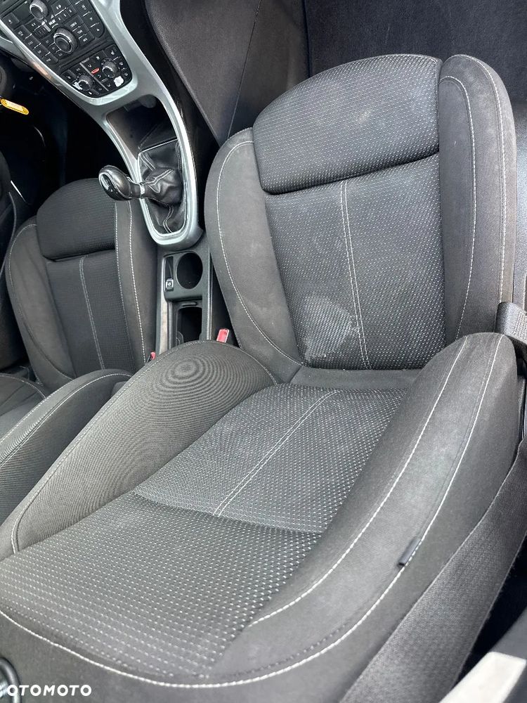 Opel Astra 1.4 Turbo Cosmo - 22