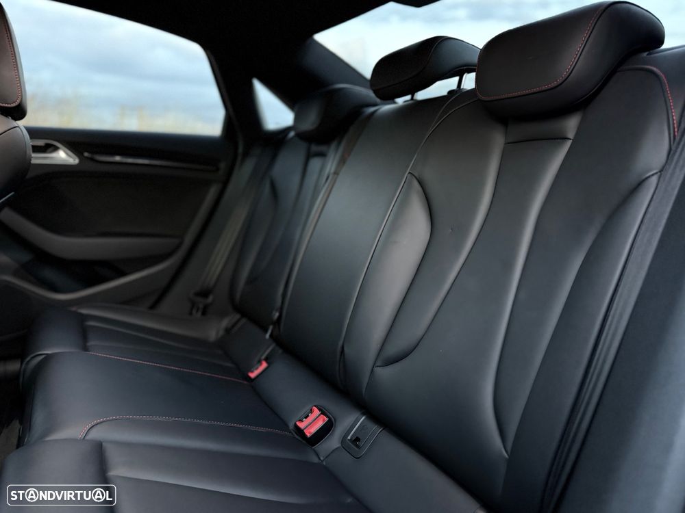 Audi RS3 Limousine 2.5 TFSI quattro S tronic - 8