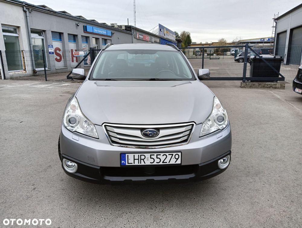 Subaru Outback 2.5i Lineartronic Comfort - 1
