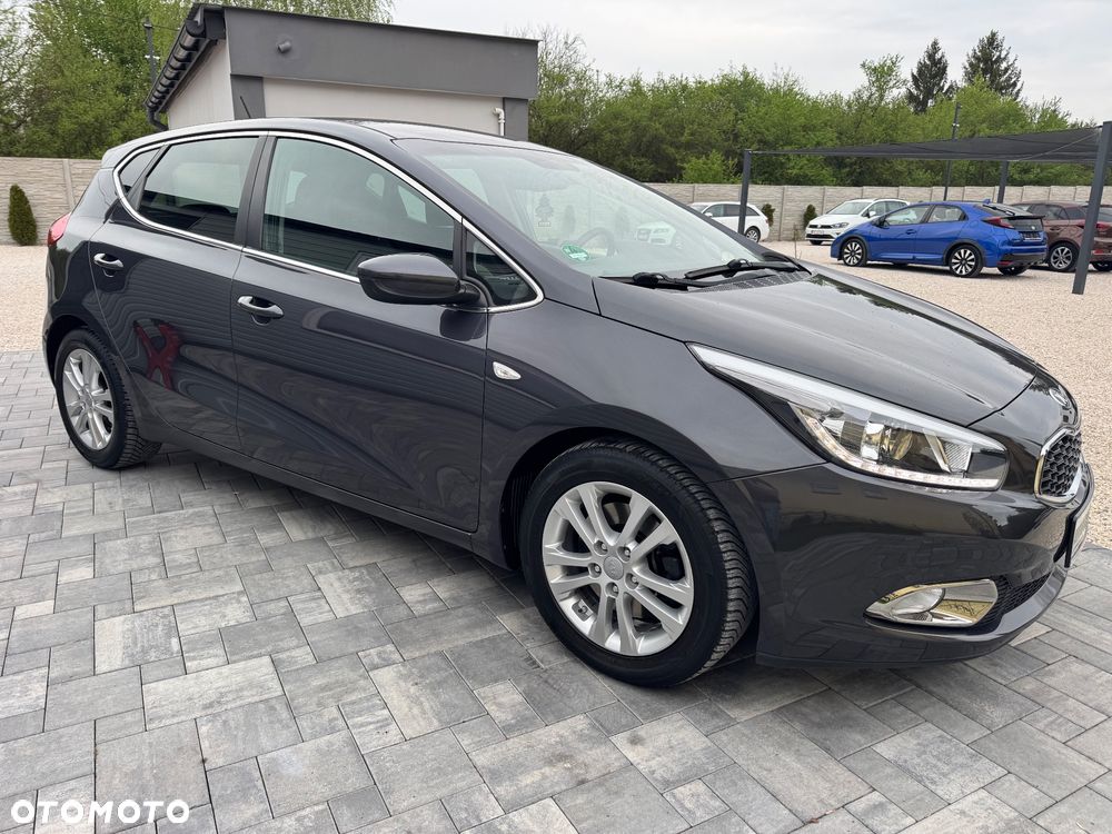 Kia Ceed 1.6 GDI ISG Dream-Team Edition - 4