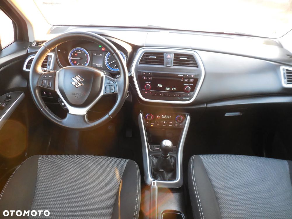 Suzuki SX4 - 16