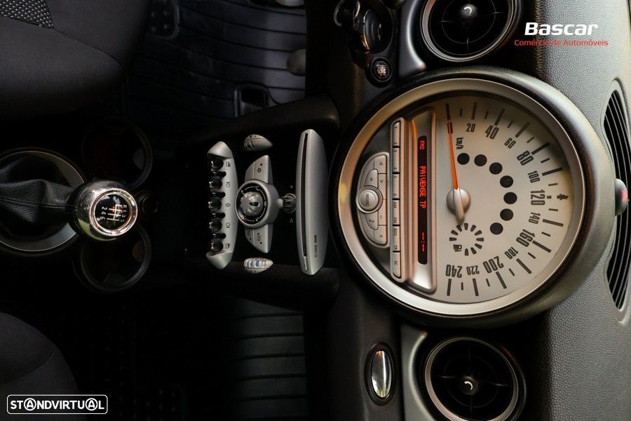 MINI 3 Portas Cooper D - 32