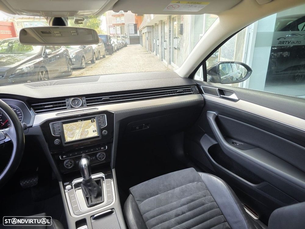 VW Passat Variant 2.0 TDi Highline DSG - 21