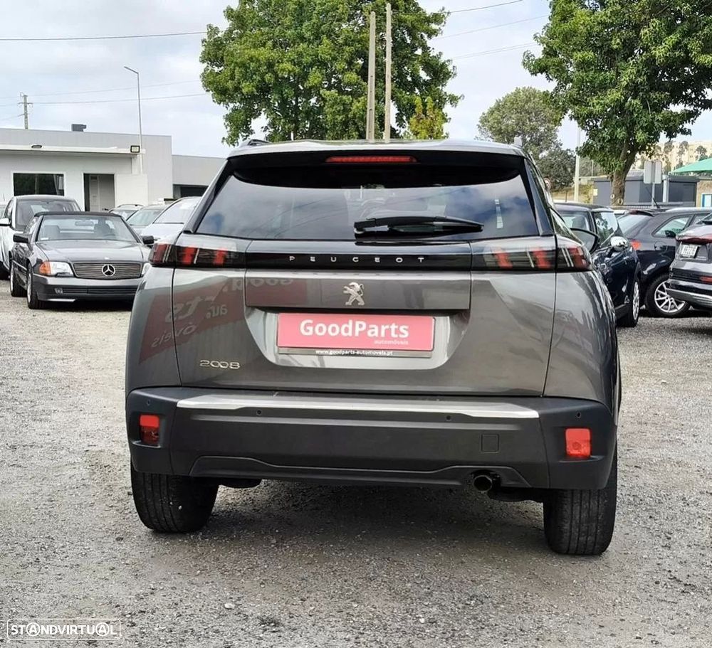 Peugeot 2008 1.2 PureTech Allure - 8