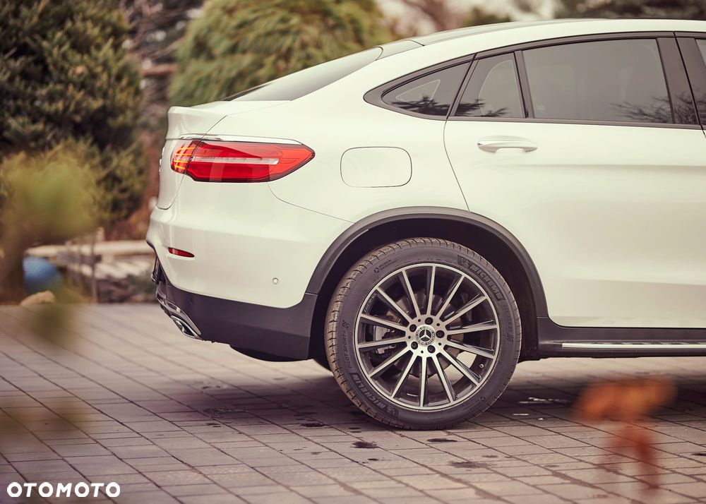 Mercedes-Benz GLC - 4