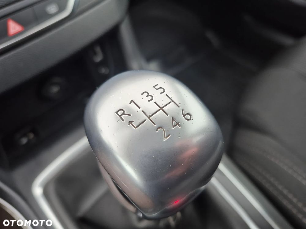 Peugeot 308 155 THP Premium - 13