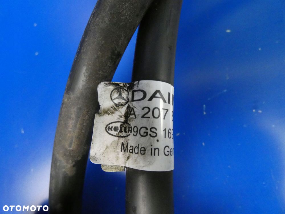 MERCEDES E W207 WĄŻ PRZEWÓD SPRYSKIWACZY LAMP - 2