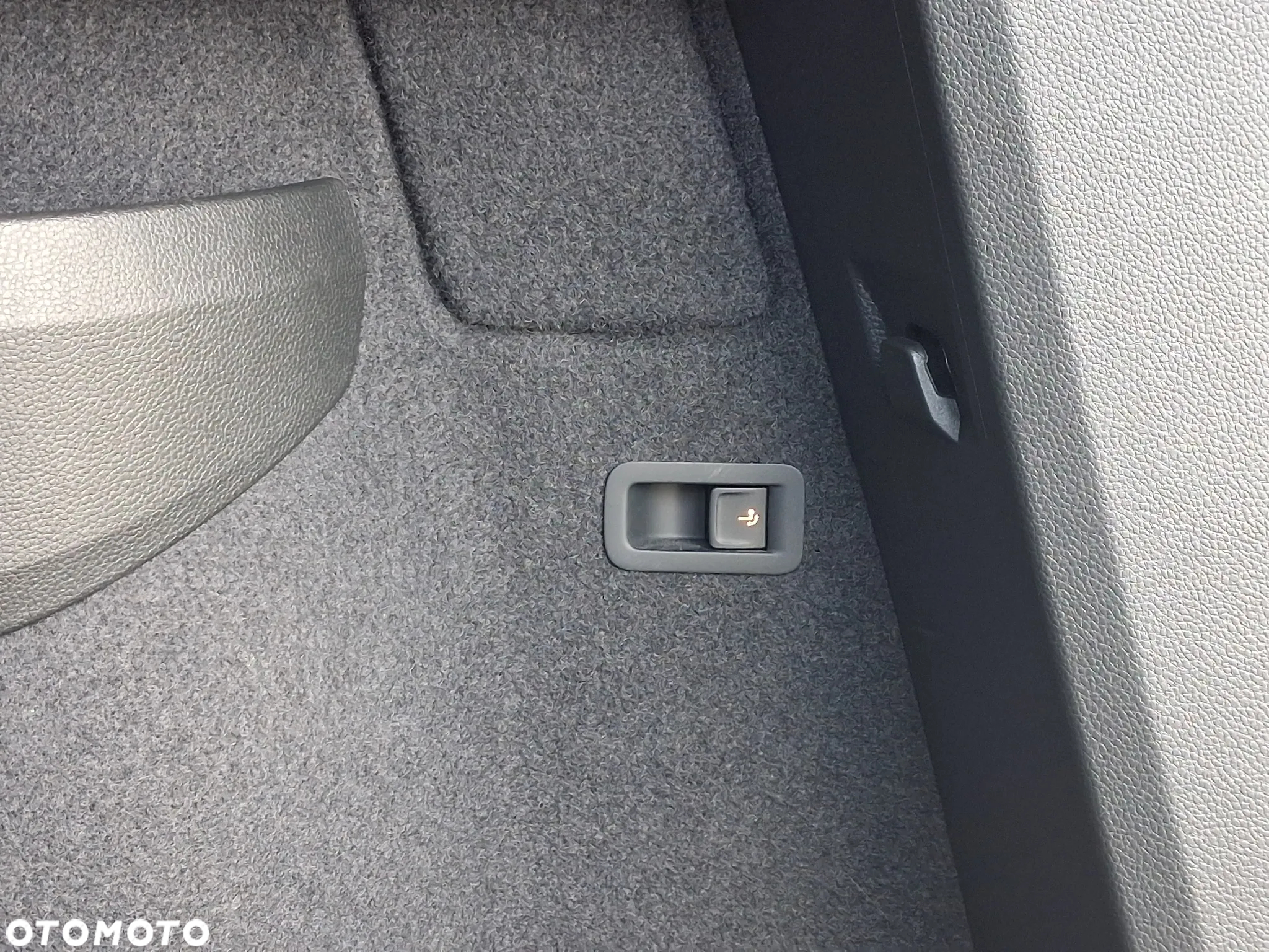 Skoda Karoq 2.0 TSI 4x4 Sportline DSG - 34