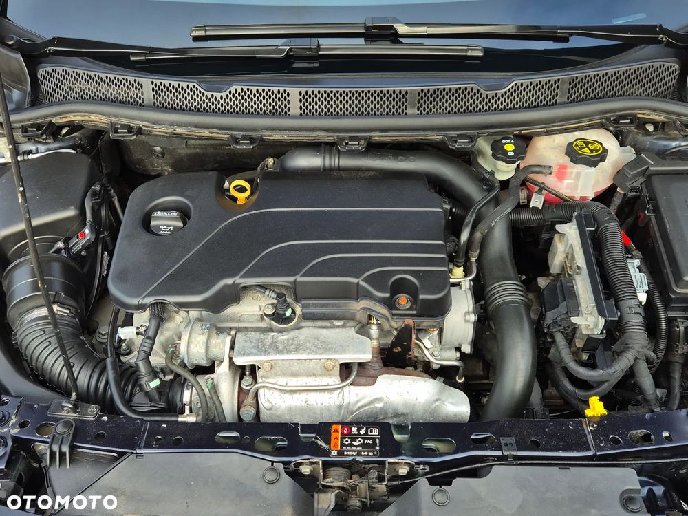 Opel Astra 1.4 Turbo Business - 37