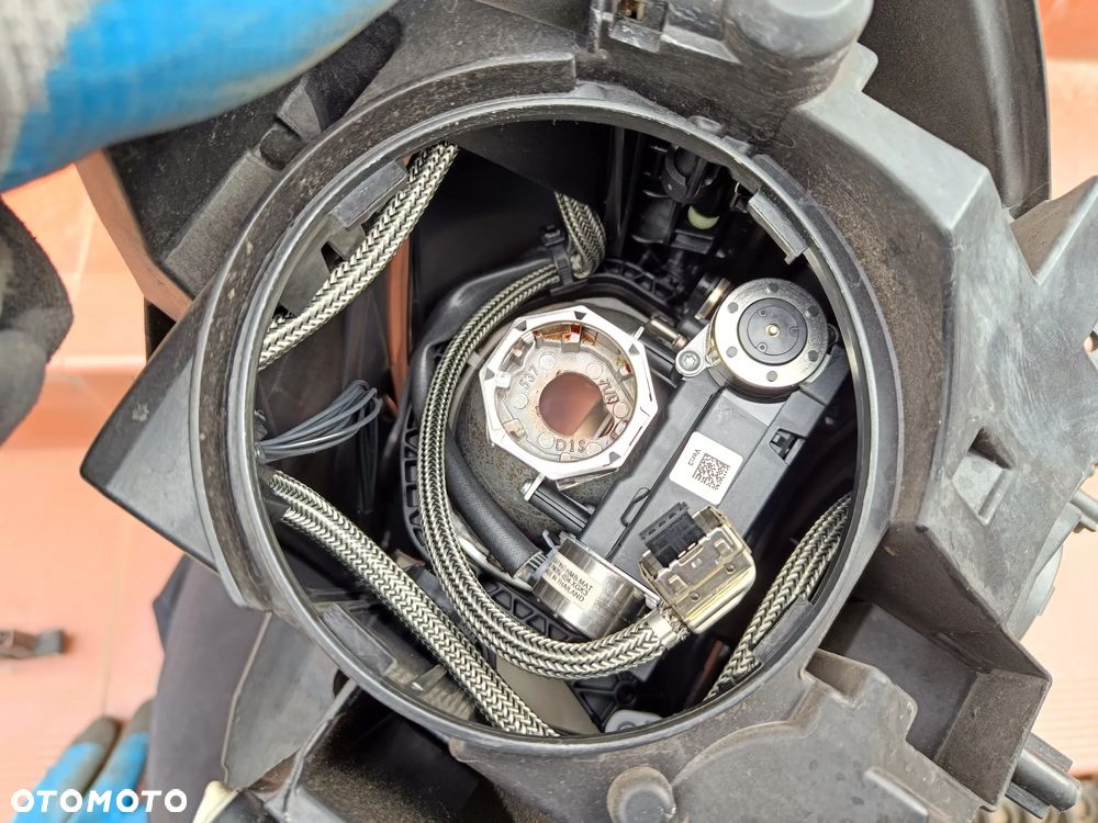 MERCEDES W204 Coupe Lift Lampa Xenon Skrętny ILS Prawa Lewa Przód Przednia - 21