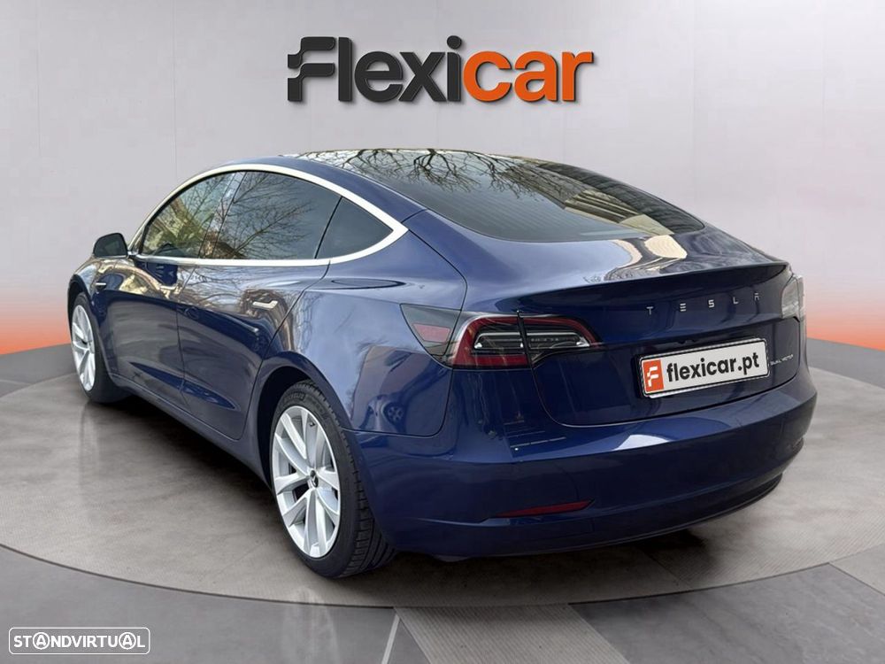 Tesla Model 3 - 5